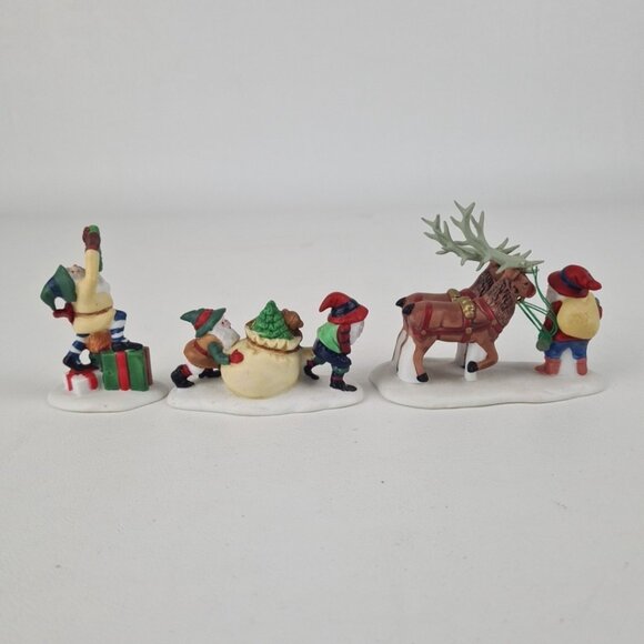 Department 56 Santa's Little Helpers 5610-3 Heritage Christmas Accessory - Picture 4 of 6